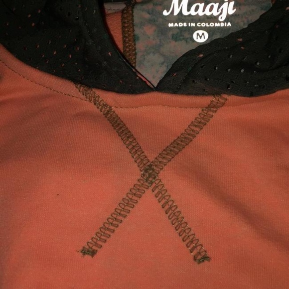 Maaji Hooded Top. NWT - Picture 3 of 7